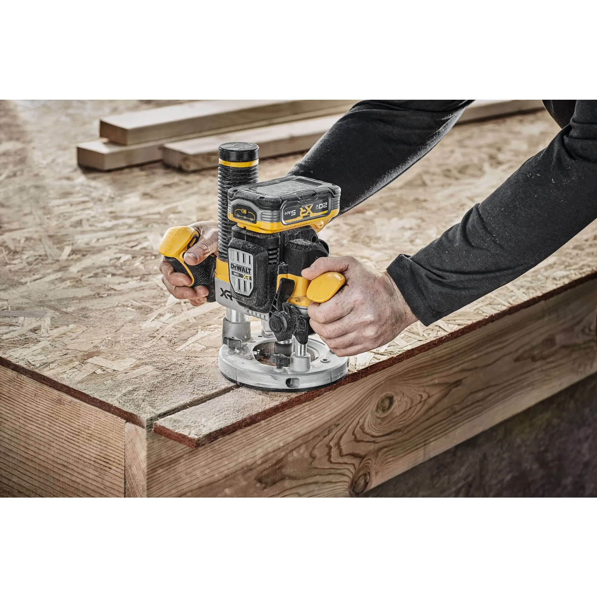 DeWalt DCW620B 20V Max Cordless Plunge Router (Tool Only)