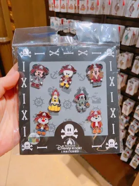 SHDL - Mickey & Friends Pirate Pins Set